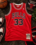 Maillot Mitchell & Ness NBA Scottie Pippen Chicago Bulls #33 1997-98 Hardwood Classics – L